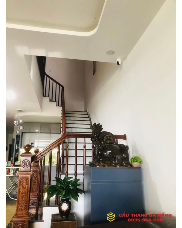 Công Ty Thi Công Cầu Thang Tân Cảnh